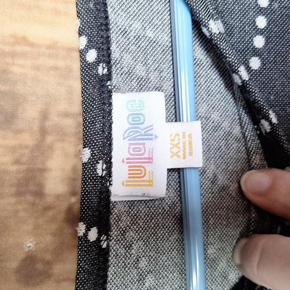 Lularoe XXS T-SHIRT LOOSE FIT - Picture 3 of 3